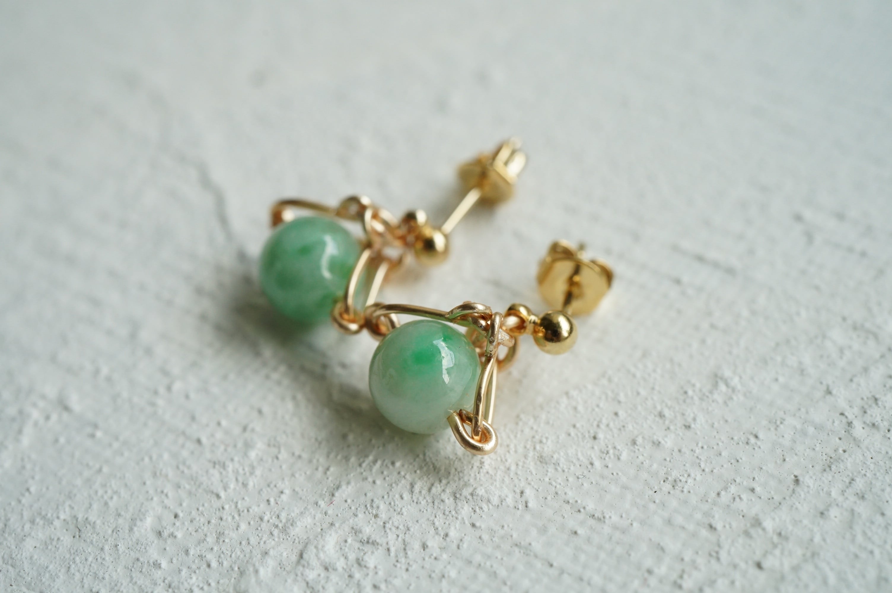 【543】りんごのピアス／イヤリング／翡翠 543】りんごのピアス／イヤリング／翡翠