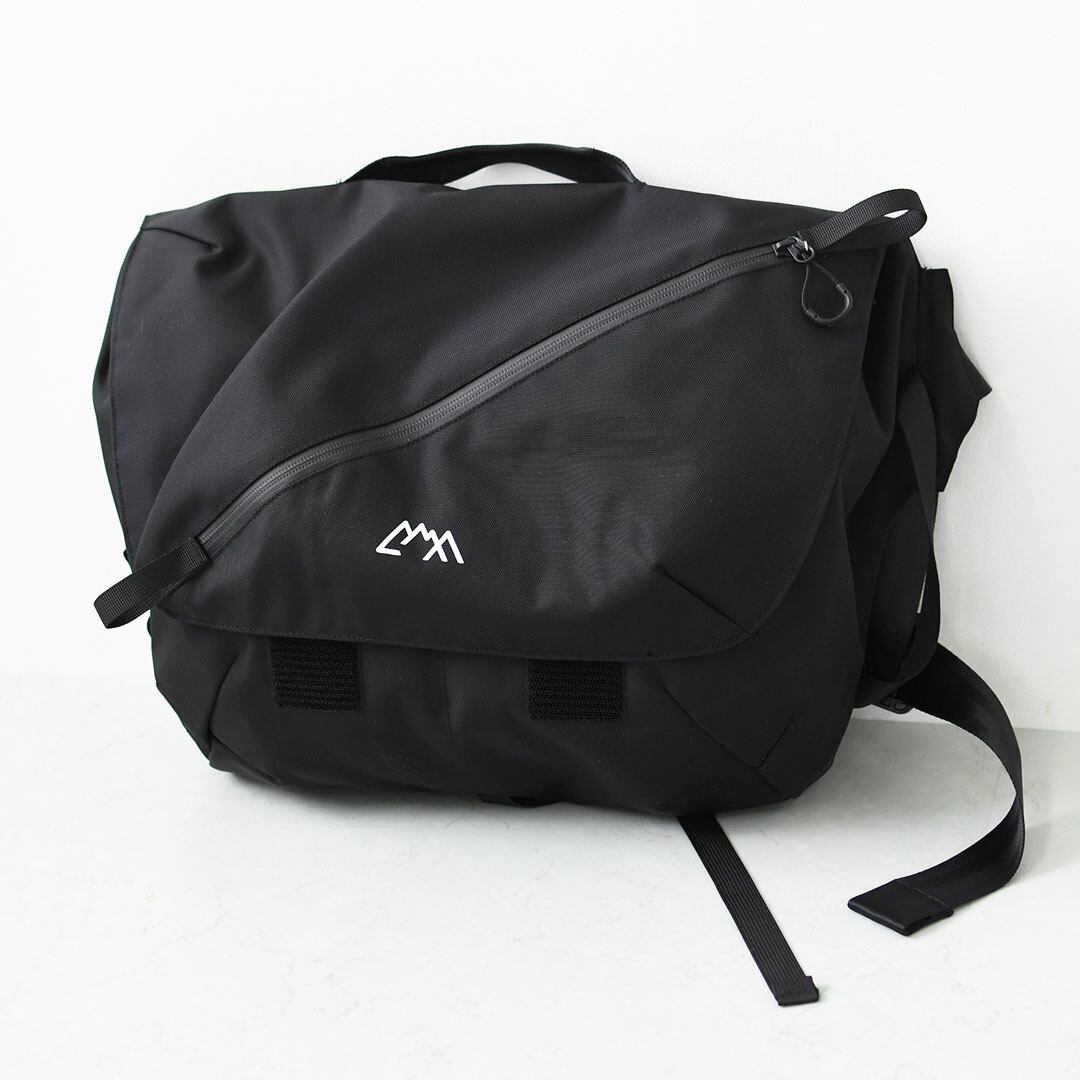 CMF OUTDOOR GARMENT [コムフィアウトドアガーメント] MESSENGER BAG