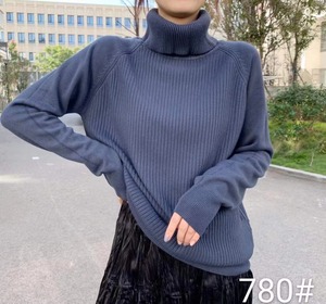 ラグラン切り替え タートルニット　AJ111-780