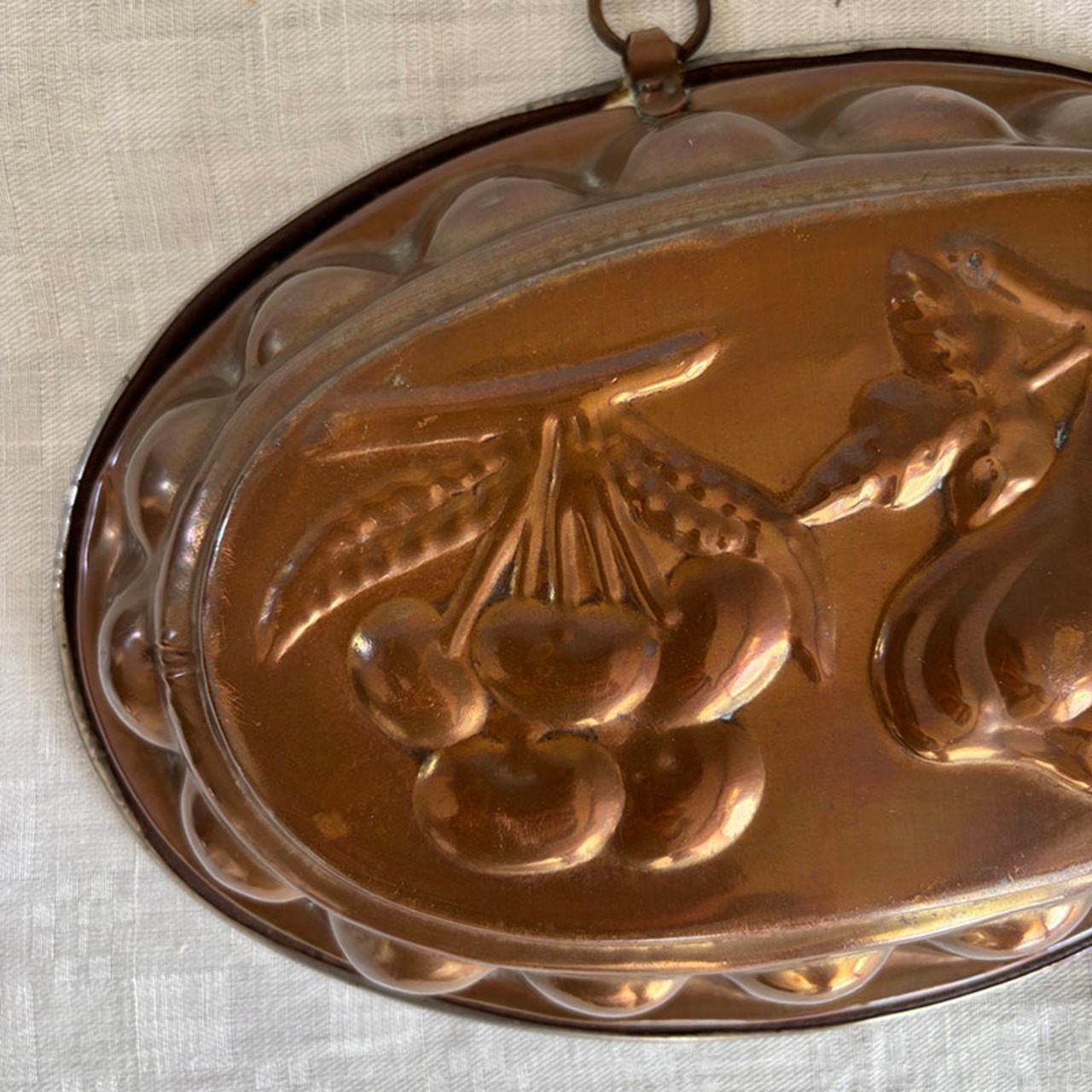 コッパーモールド　お菓子焼型　フルーツ柄大きなオーバル（壁掛けリング付き）  19kwe18-1