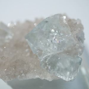 シャンファーリン産 フローライト / スモーキークォーツ / 原石 標本