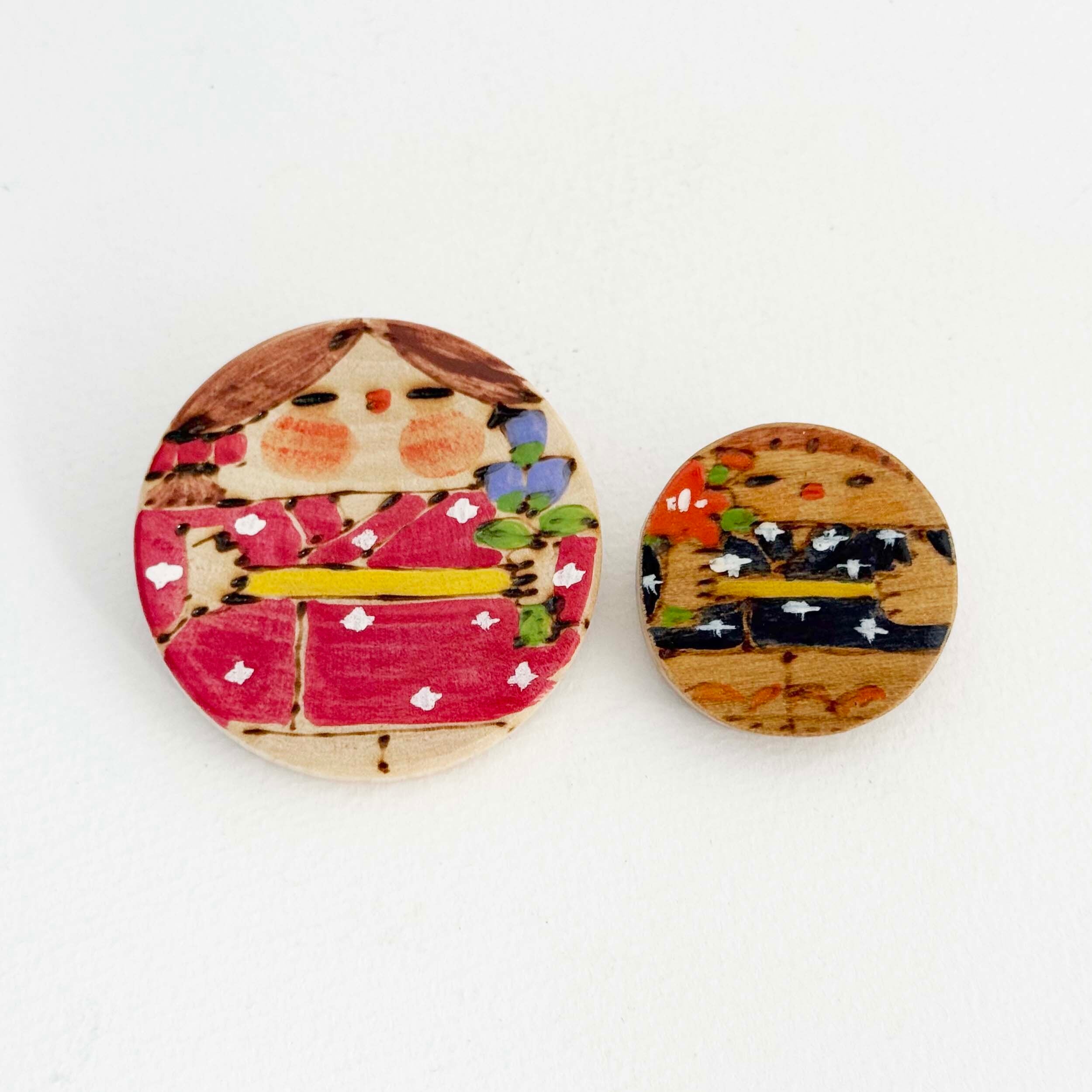 五十嵐豊 郷土民芸「童バッヂ」ペアセット