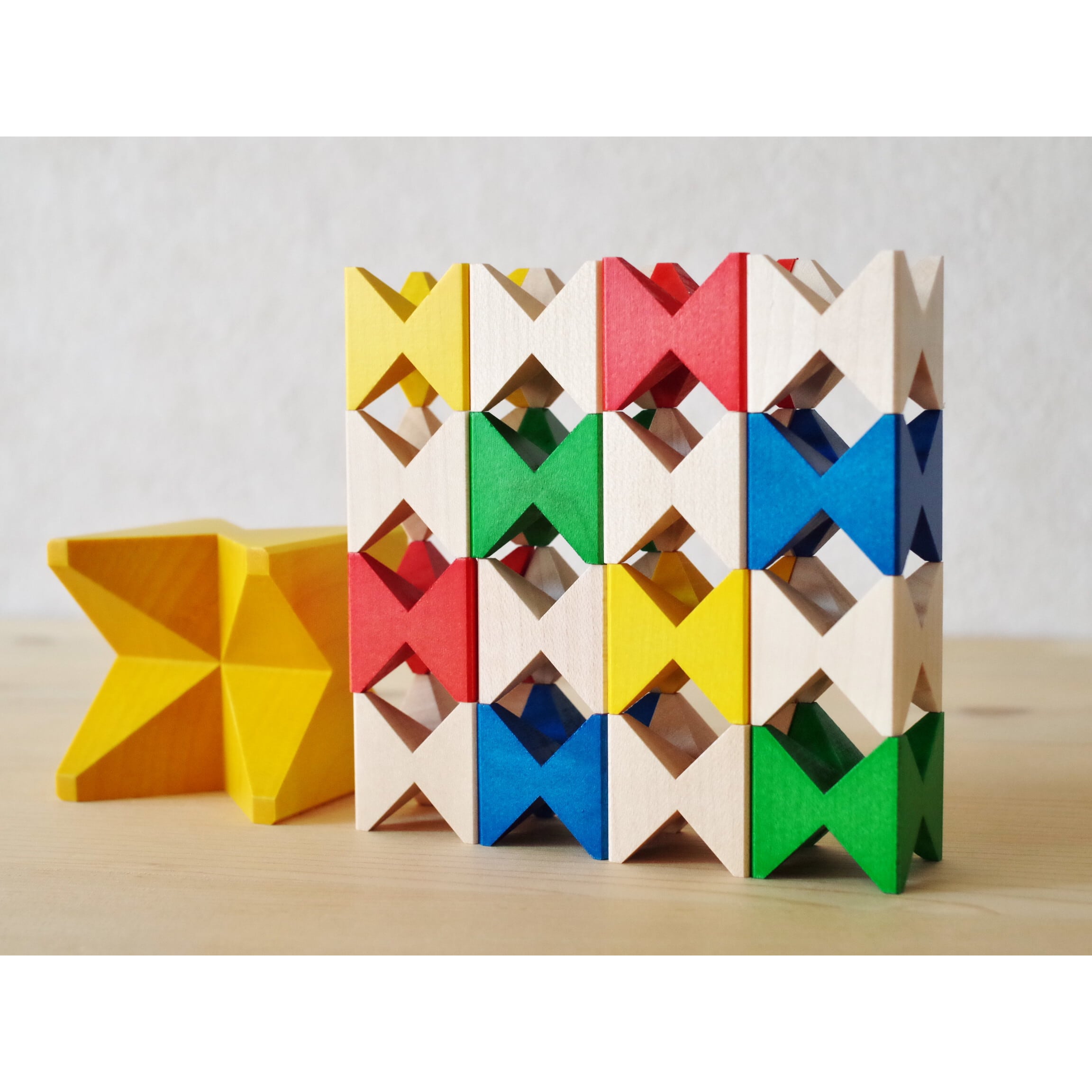 ミニネフスピール 白木 | 木のおもちゃ専門店 おもちゃ箱 イカロス