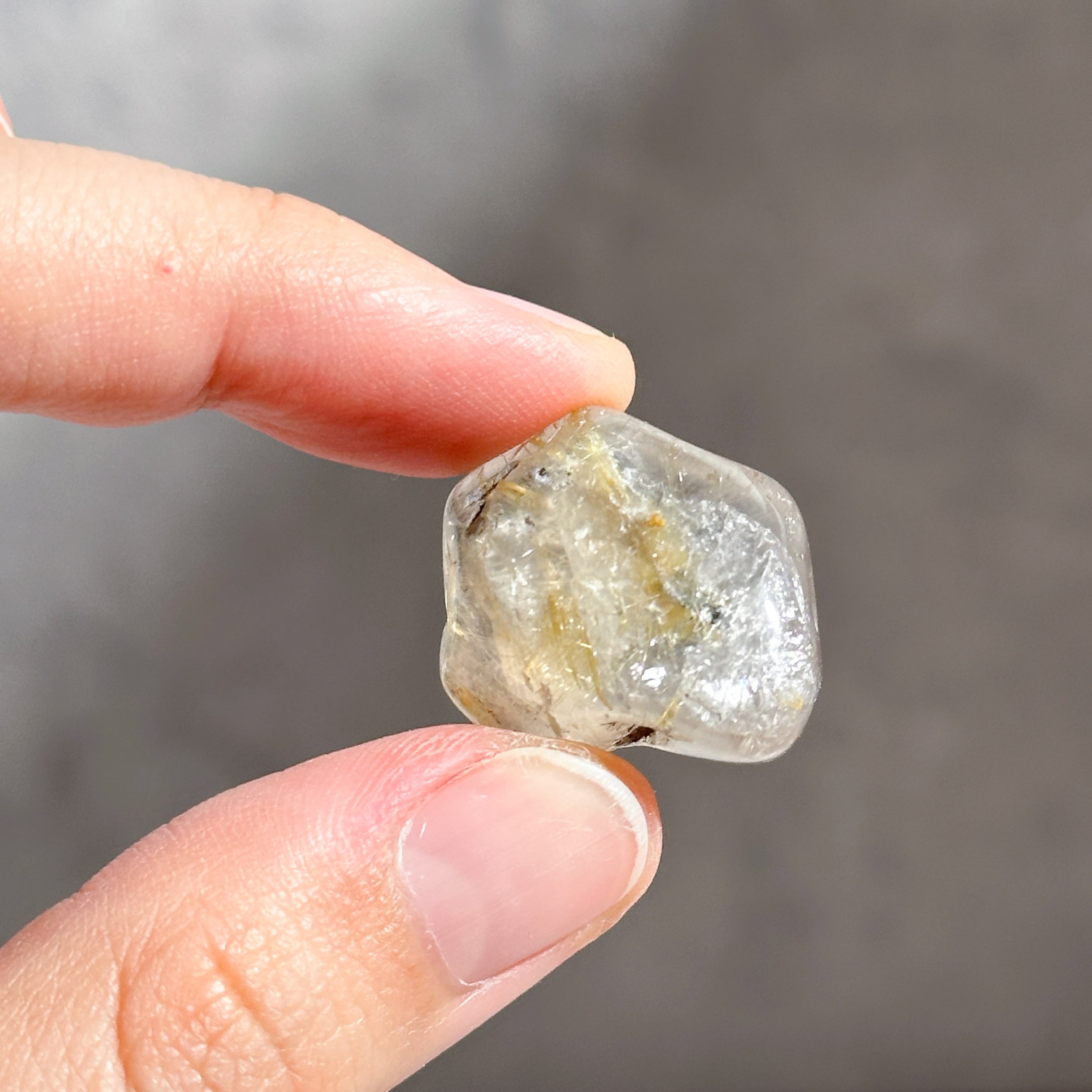 ルチル入り　クォーツ ルチルインクォーツ タンブル 81◇ Rutile in Quartz◇天然石・鉱物