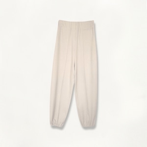 Foot arrange pants/white