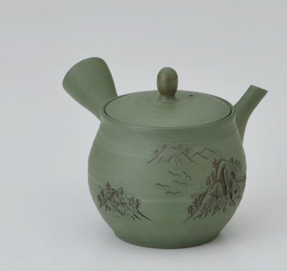 【極美品】常滑焼 緑泥 浮彫松図 急須「千年翠」細密彫刻 セラメッシュ 煎茶道具 Y4023【常滑焼】玉光 緑泥山水急須(セラメッシュ) | ヤマキイカイの