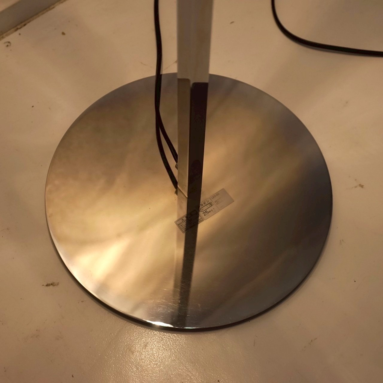 IDC大塚家具 フロアスタンド JOT-1875/4F フロア照明 フロアランプ スペイン製 光学ガラス モダン ラグジュアリー コンテンポラリー