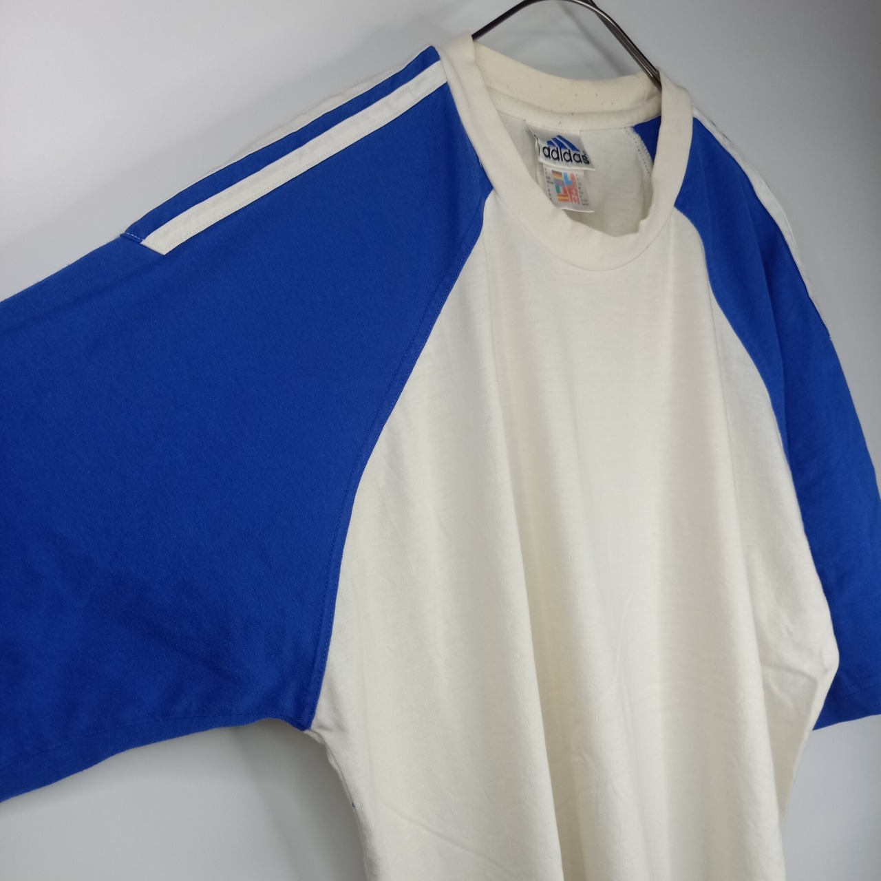 90s　アディダス　ラグランTシャツ　半袖　ストライプ　刺繍ロゴ　白　青