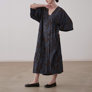 クラシックフラワーVネックワンピース K0326