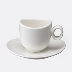 インフィニティ　カップソーサー 白 [cup：10.2×7.3×7(cm)
saucer：14.5×12.3×2(cm) cup：120ml]【我が家の味を　”Dress Up!!】