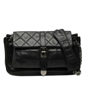 シャネル ココマーク 2.55 マトラッセ チェーンショルダーバッグ ブラック ラムスキン レディース CHANEL 【中古】