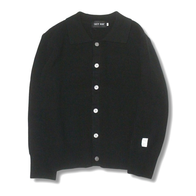 BUTTON KNIT CARDIGAN (ブラック）