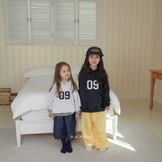 《送料無料》予約:ナンバーフーディ【blackbean】