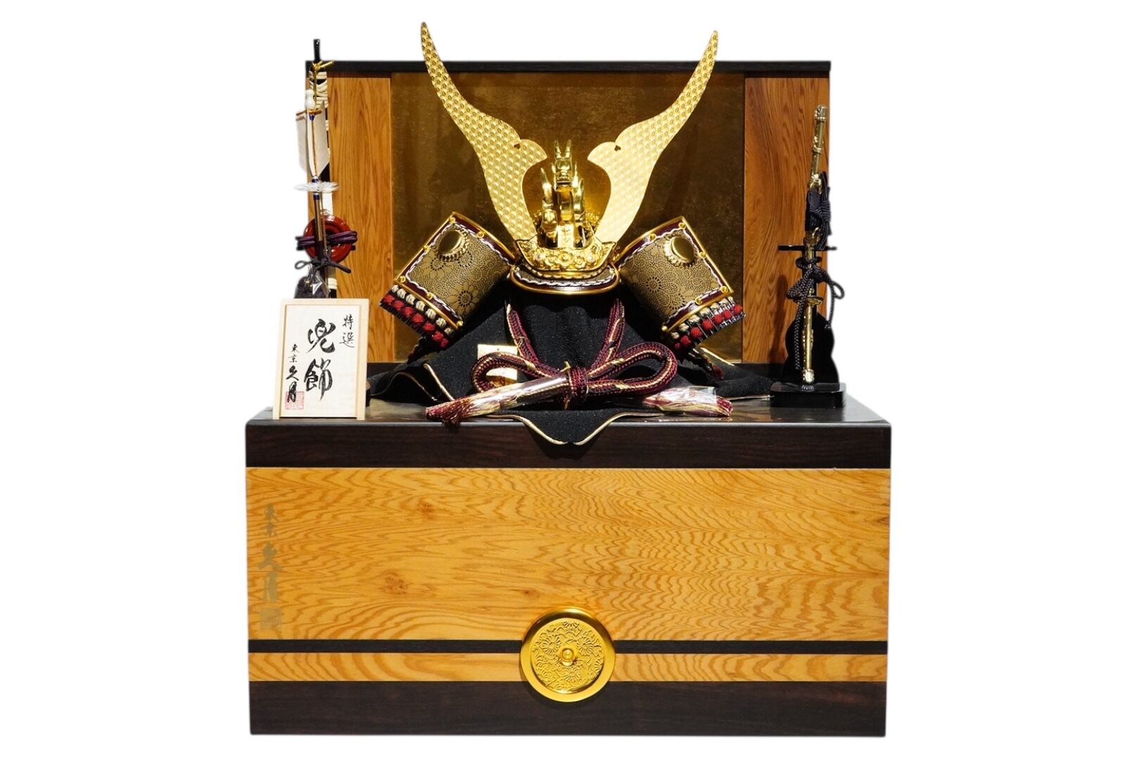 久月〉伊達政宗公兜飾り〔白金〕 | NAGANOYA ONLINESHOP