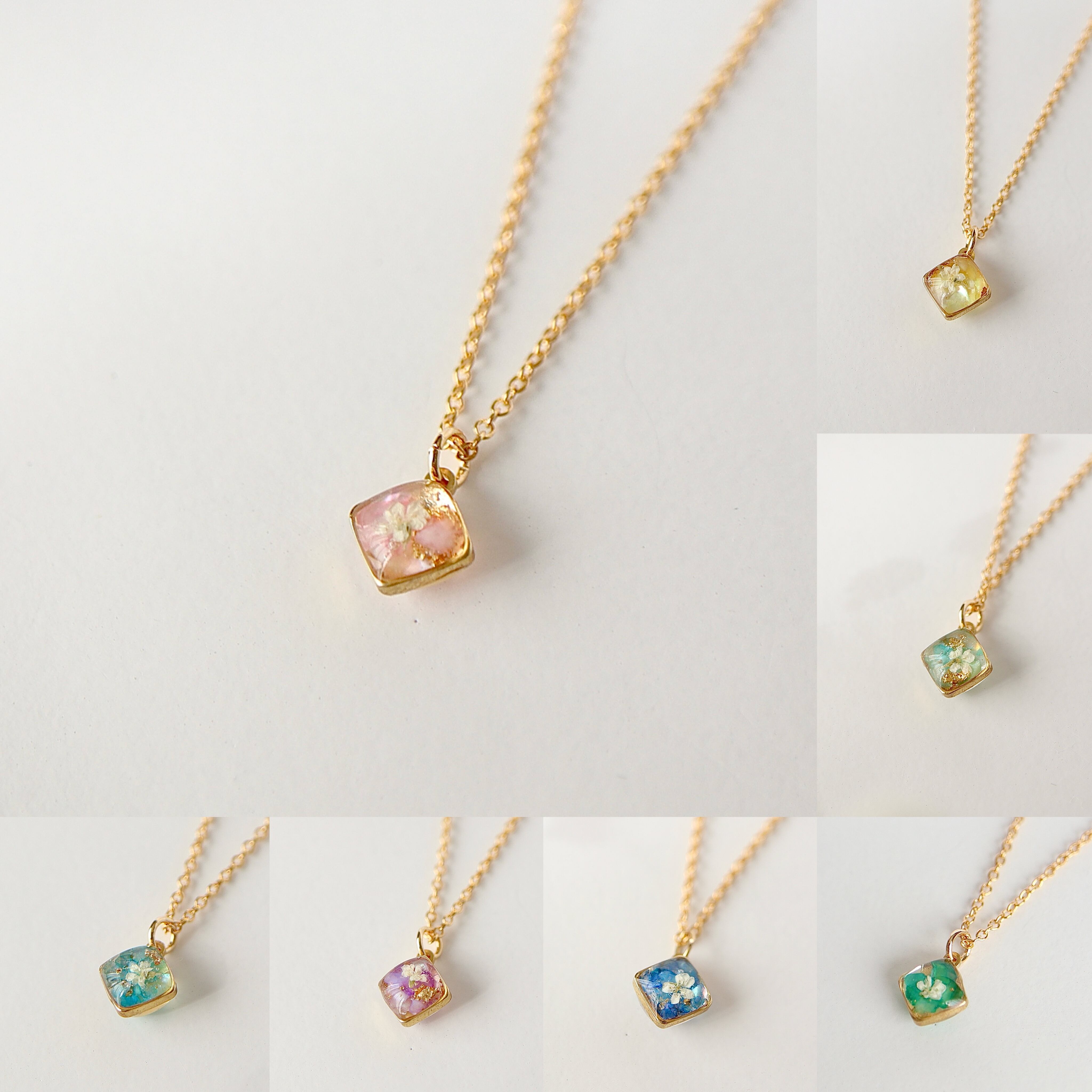 【ﾈｯｸﾚｽ】 選べるカラー/ちいさな四角とお花-ｺﾞｰﾙﾄﾞ-