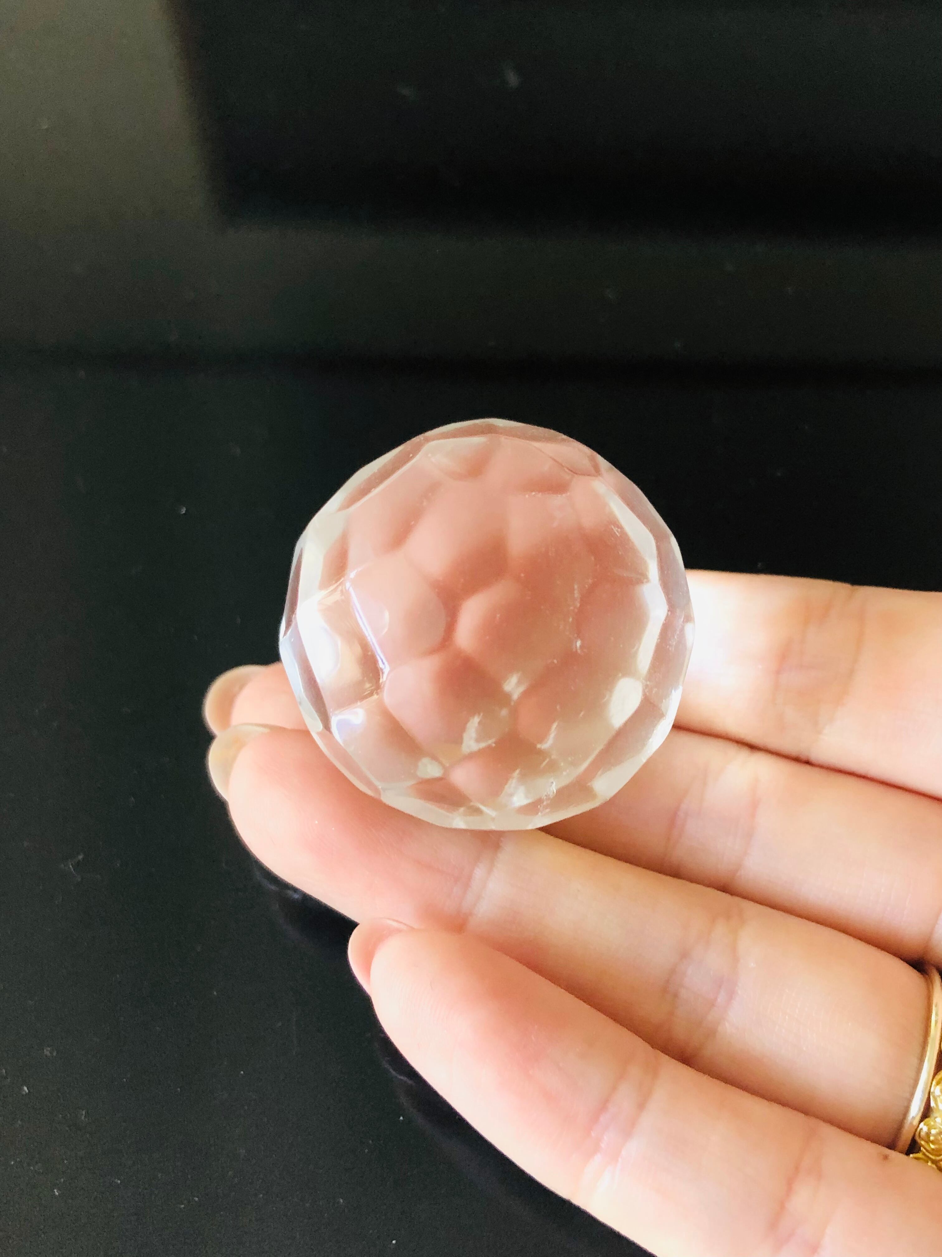 水晶のミラーボールカット丸玉