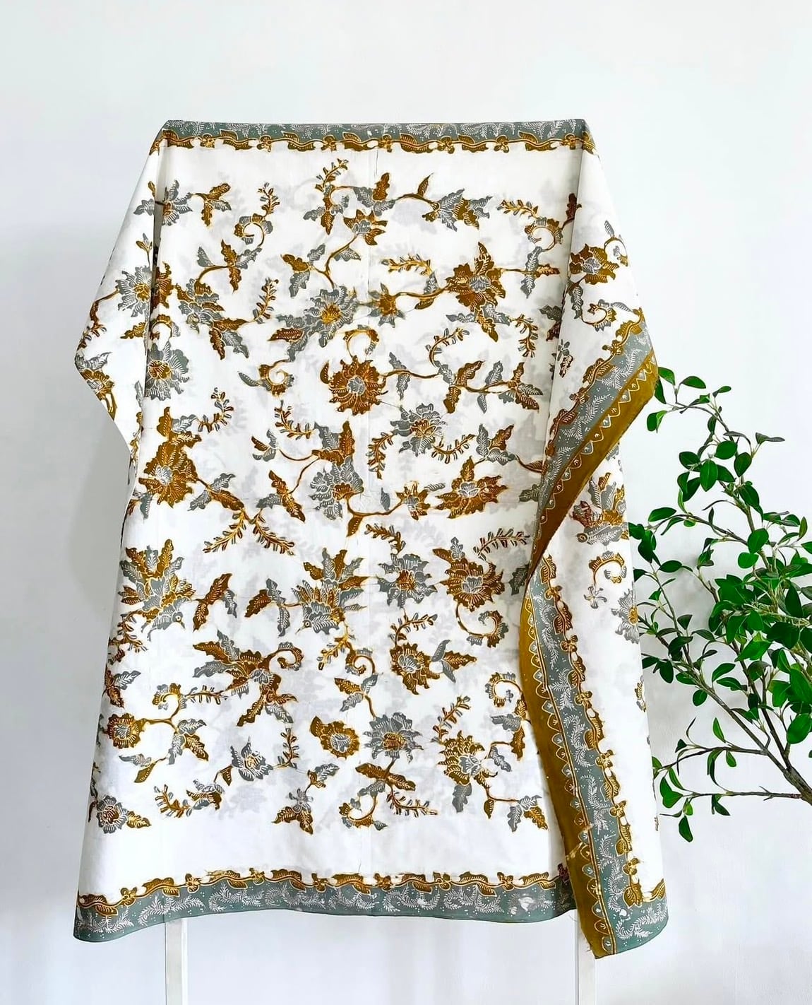 【 ina by hand 】バティック インドネシア　布　スカート　パンツ ina by hand 】バティック インドネシア布スカートパンツ