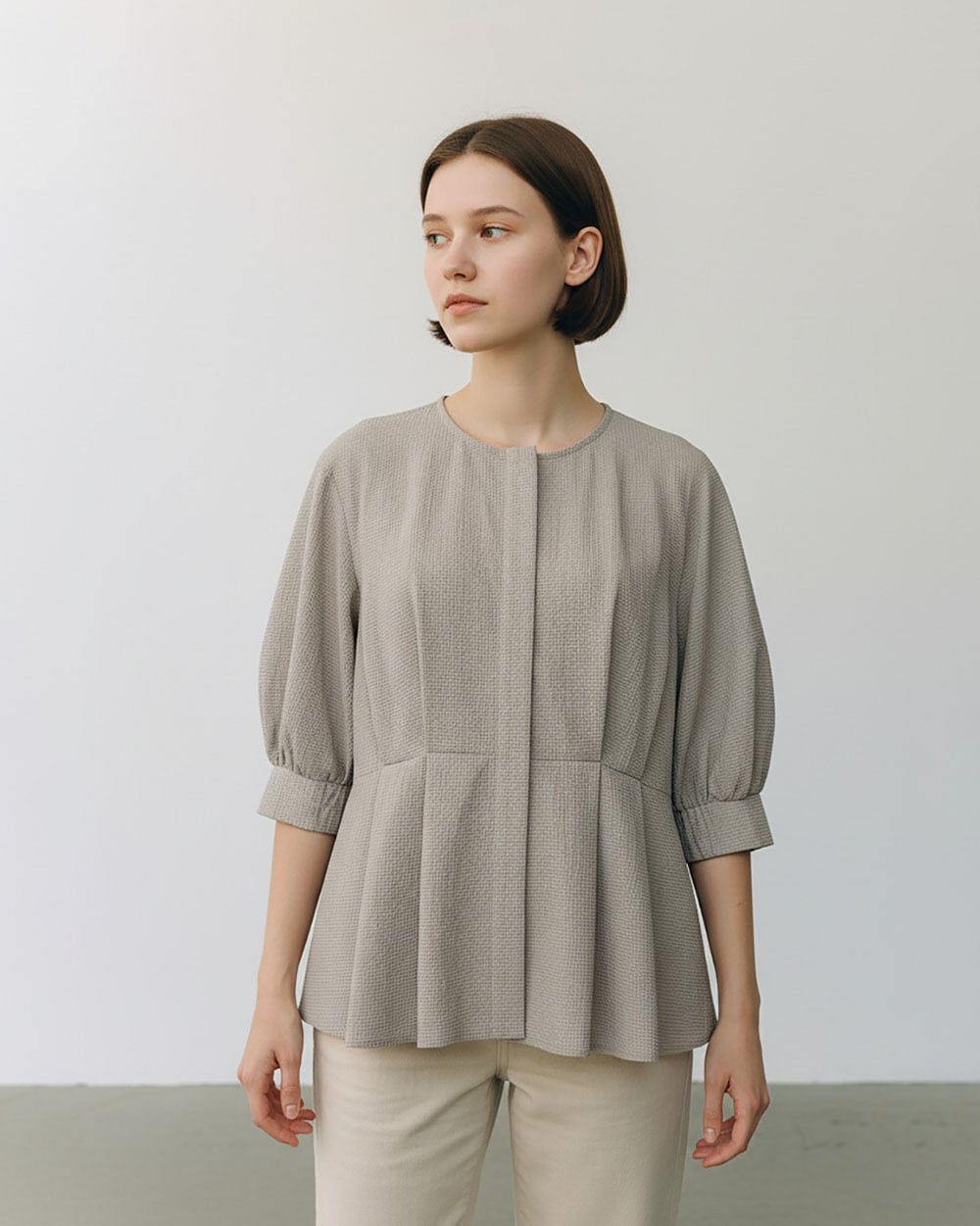 2026S/S カラミタンブラーフロントタックブラウス no.7612223 | BOOGIE