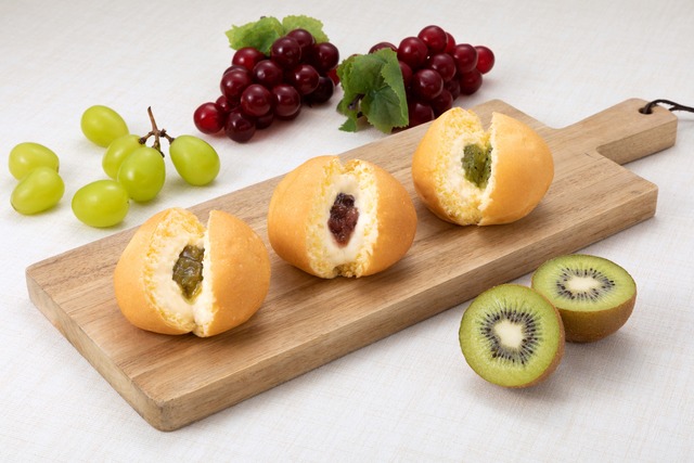 【ノウフクJAS】八天堂ファーム　果実なくりーむパン3種セット（C1） 画像