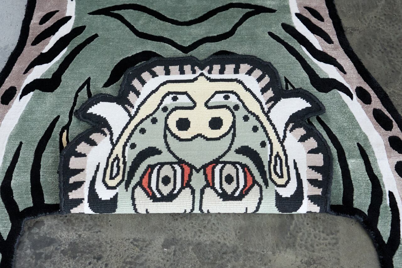 Tibetan Tiger Rug 《Lサイズ•シルク・オリジナル2・アラジングリーン