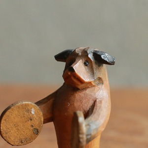 一生懸命演奏する、小さなイヌの音楽隊 2