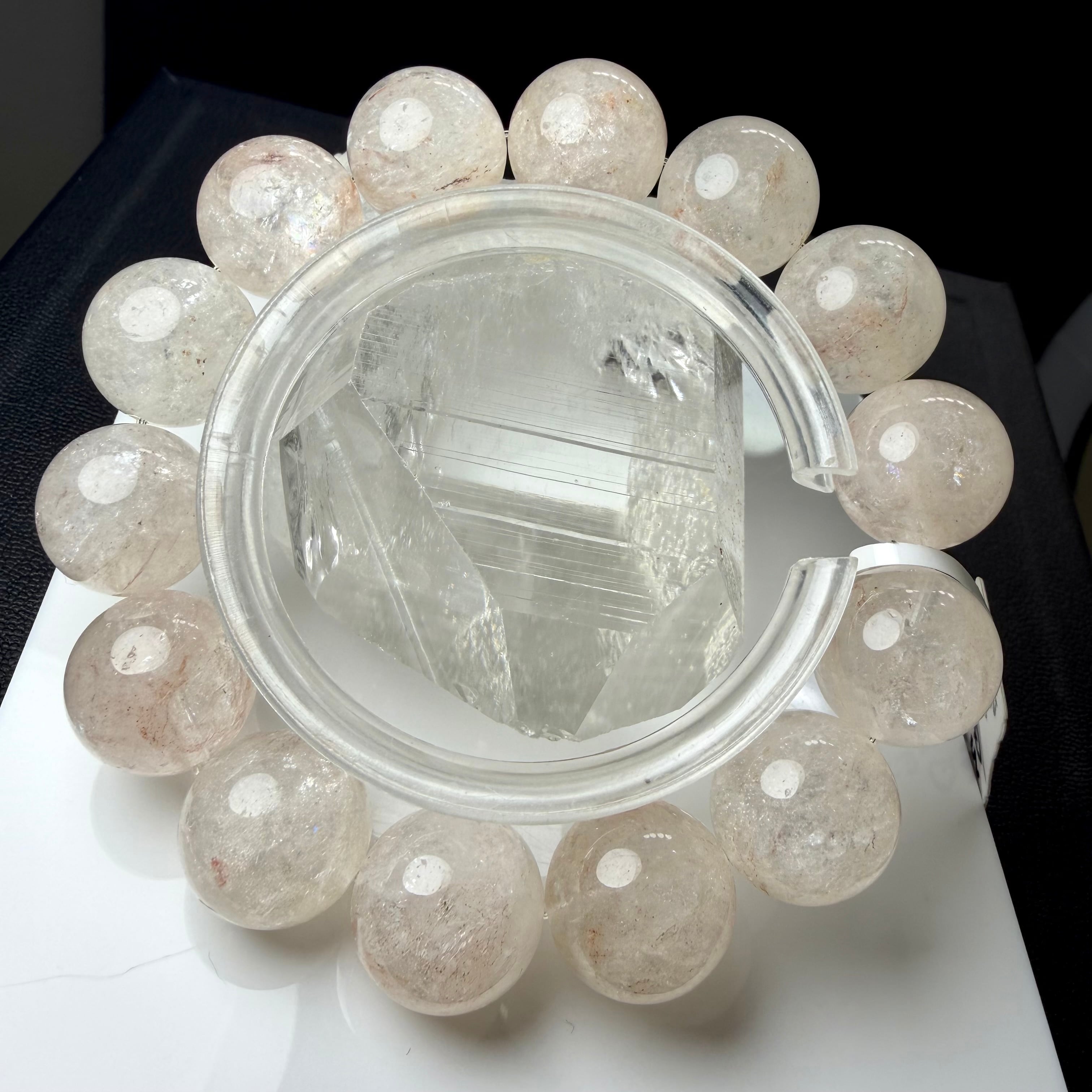 no.Q3 原石からお仕立てした マニカラン 約15-15.3mm