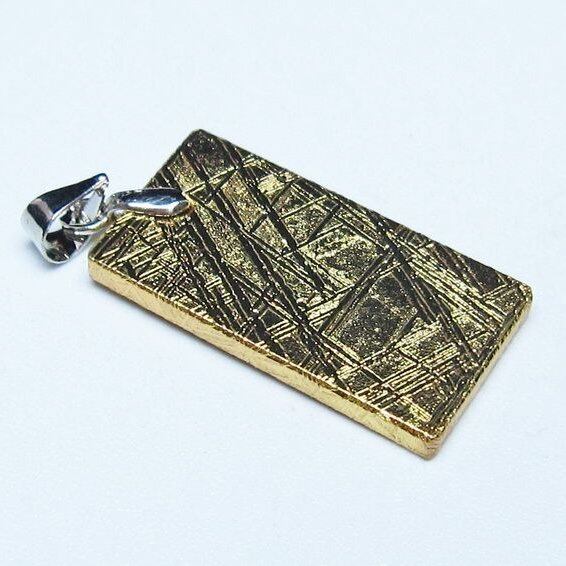 ギベオン ペンダント 隕石 メテオライト ゴールド 一点物 おまかせ便 112-13545