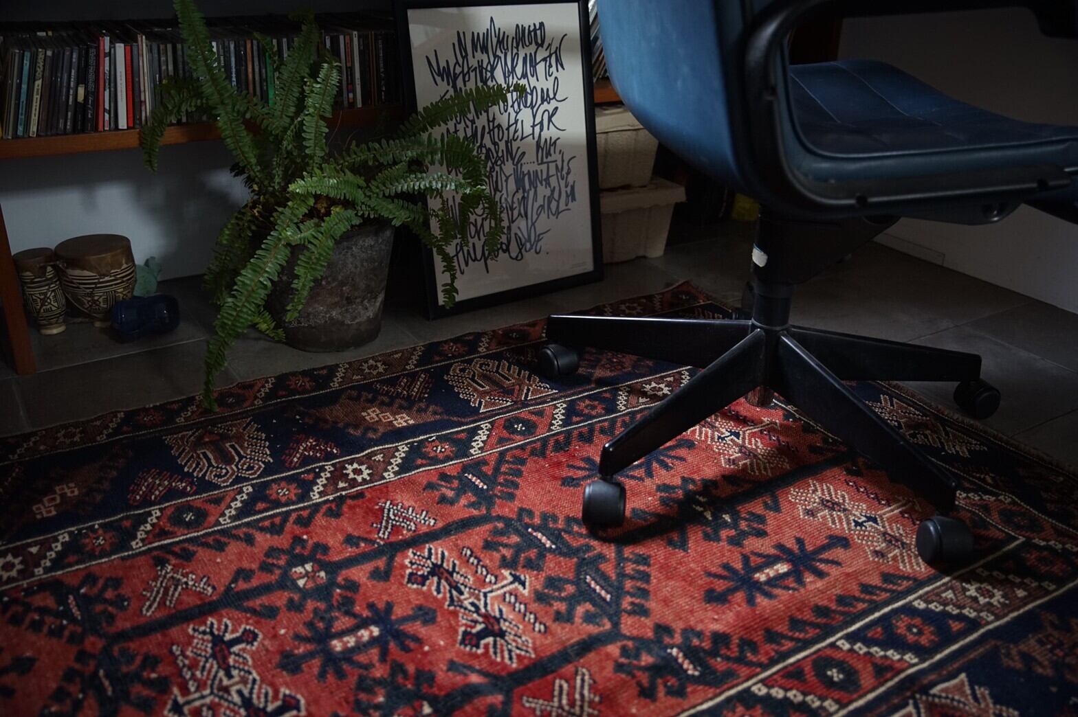 105 - Vintage Turkish rug