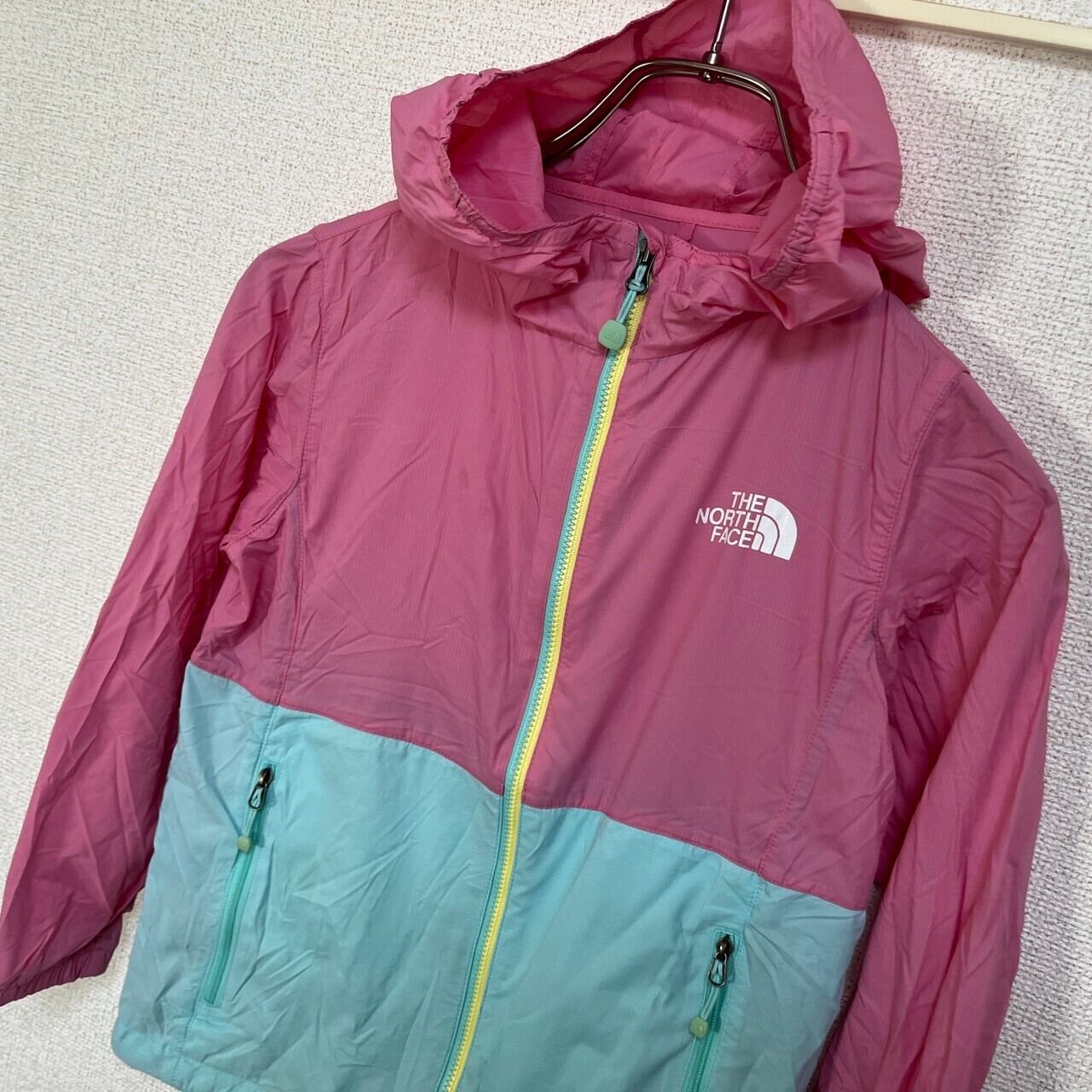 ノースフェイス ナイロンジャケットパーカー キッズ130 ピンク  