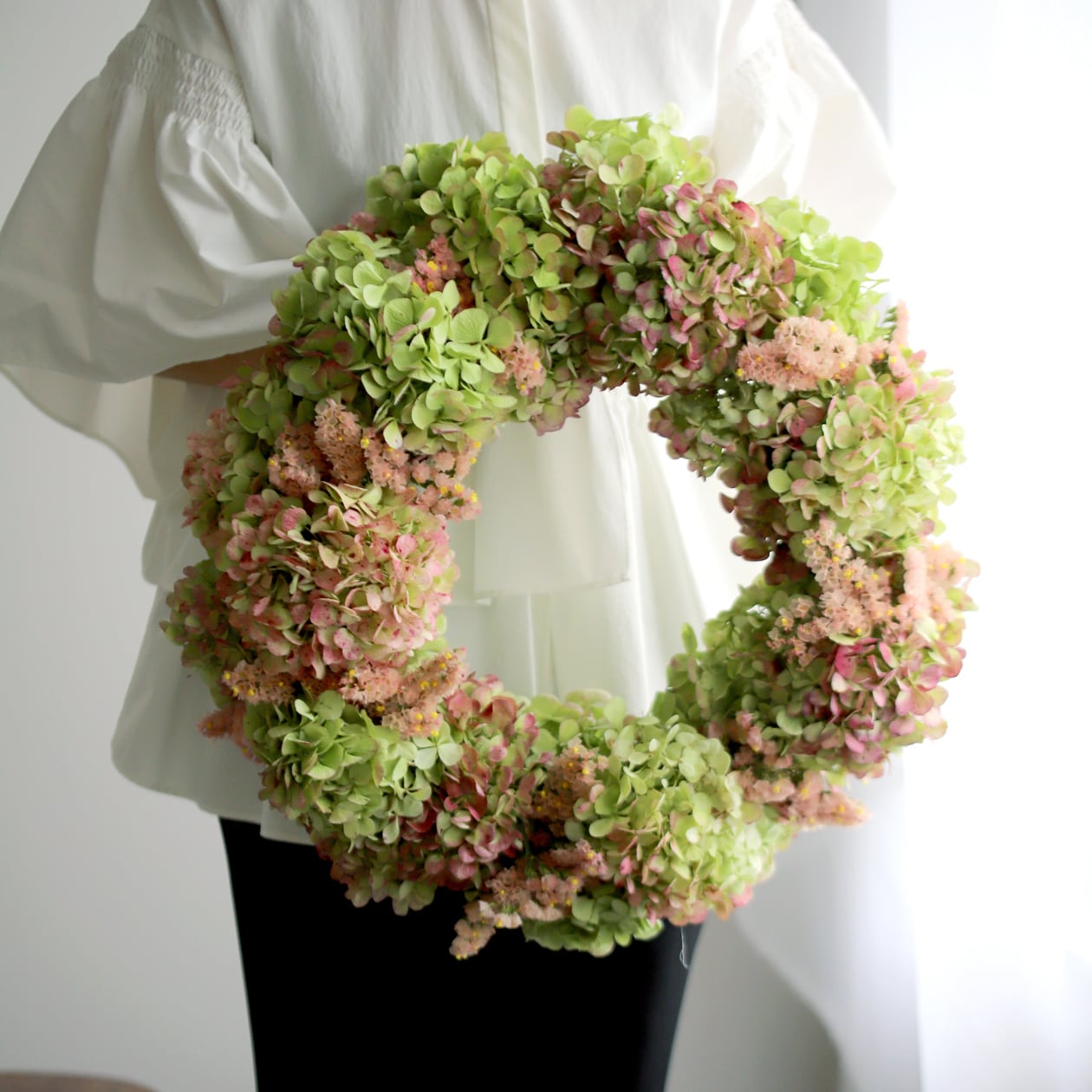 母の日遅れてごめんね】想いを重ねる紫陽花リース | 花工房あげたけONLINE