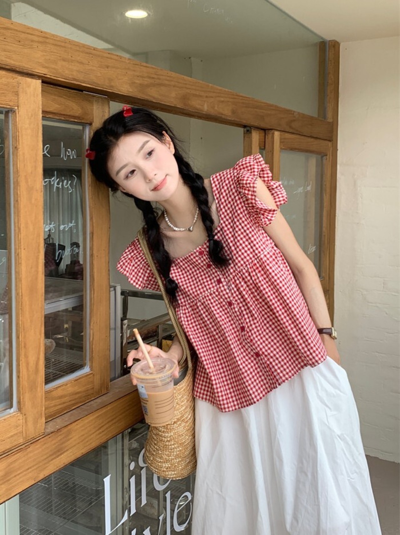 フレンチスリーブチェックブラウス D1324