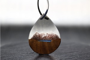【送料無料】Alps Lake/Pendant～Resin Wood Jewelry～