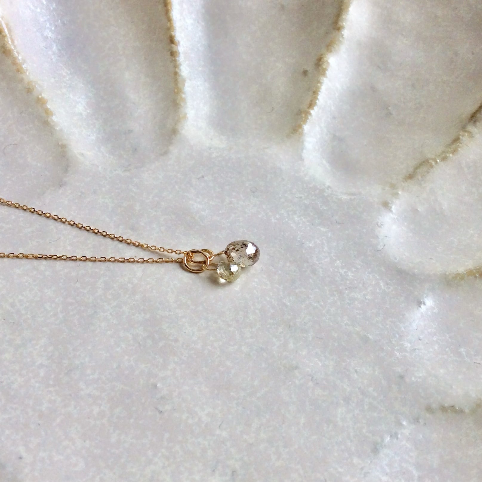 ブリオレットダイヤの2粒ネックレス K18 1.038ct & 0.406ct ブリオ