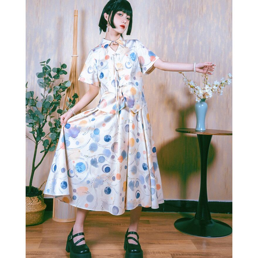 チャイナ風 中華服 古怪舎 半袖 シャツ チャイナ紐ボタン プリント柄 中華系ファッション 30代コーデ