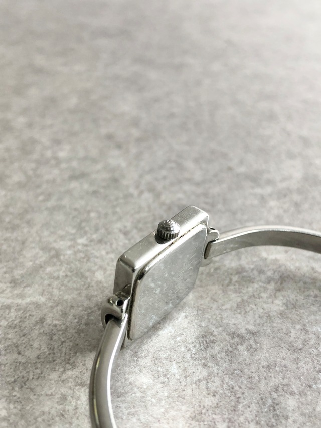 箱 GUCCI グッチ 腕時計 シルバー ステンレススチール クウォーツ 1900L vintage ヴィンテージ オールド cpxu7b