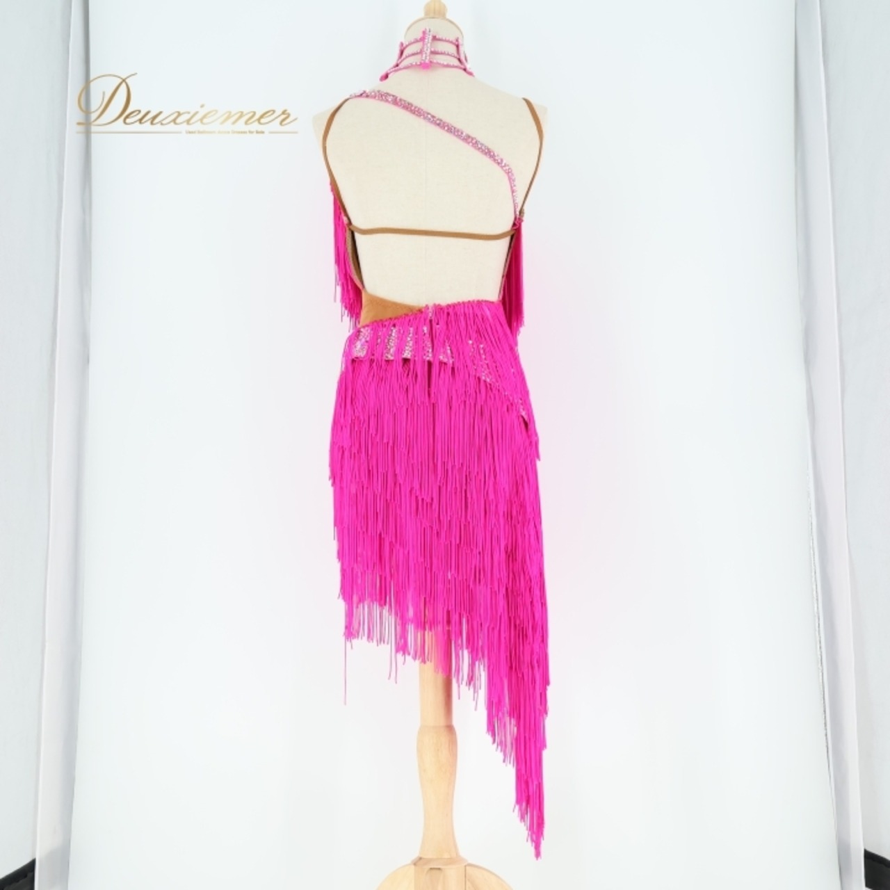 社交ダンス 衣装 ラテン ドレス ワンピース デモ 競技 ダンス パーティ 発表会 フリンジ ピンク系 フリンジデザイン アシンメトリー コスチューム ダンスウェア 発表会用 ドレスアップ ステージ衣装 エレガント 競技用衣装パーティードレス