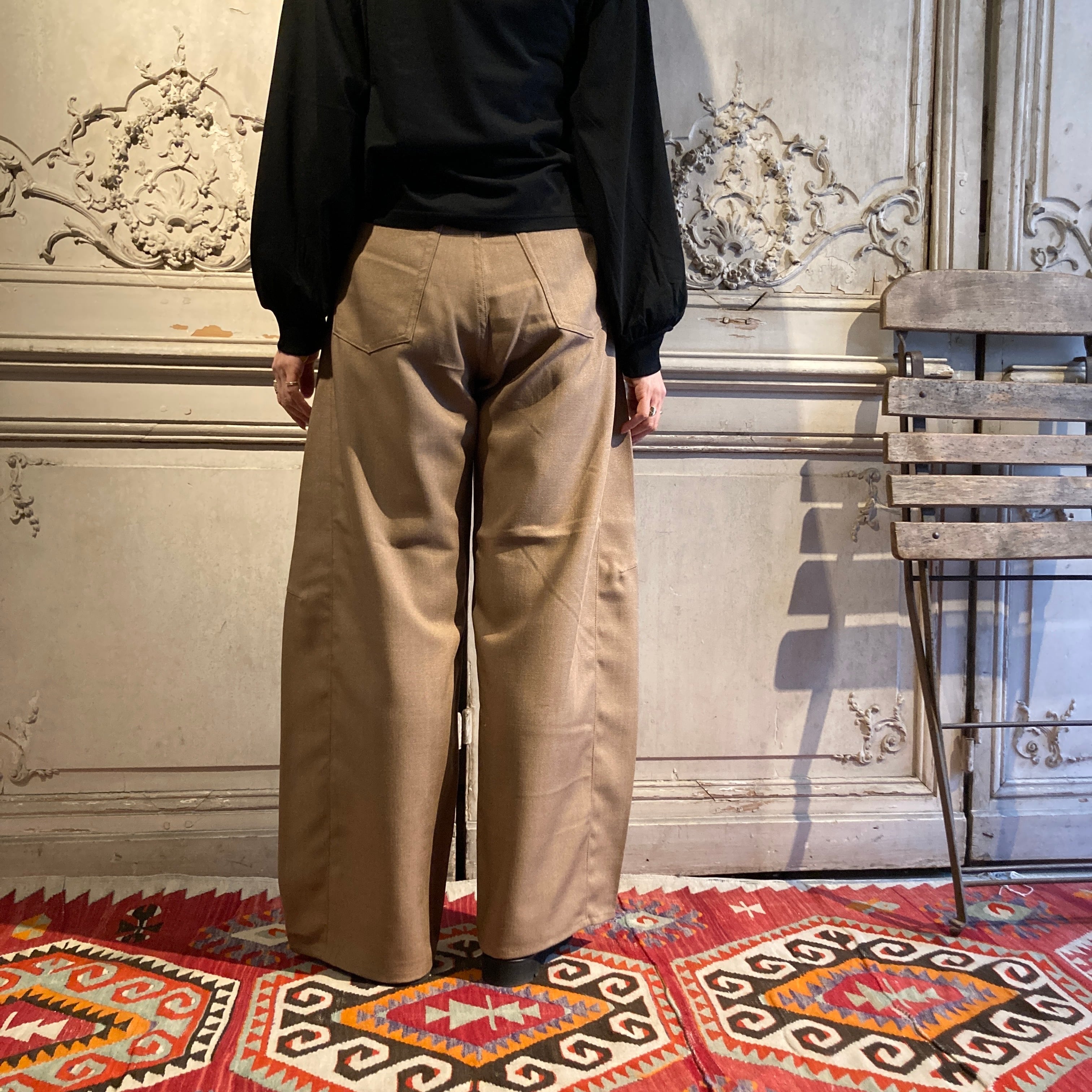 HYKE【ハイク】 OXFORD BARREL-LEG JEANS (13387) | glamour online