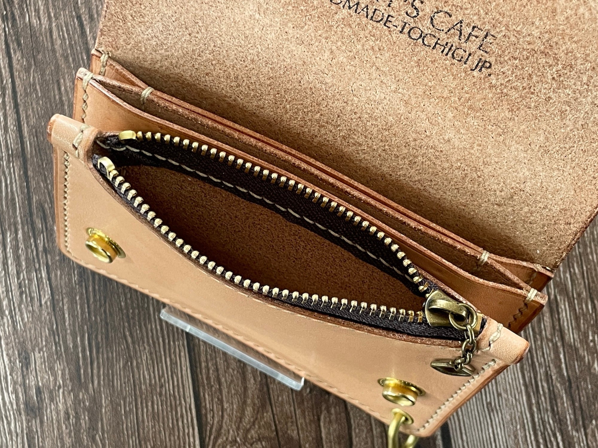 在庫品】ショートトラッカーウォレット/栃木レザー・ナチュラル | 革