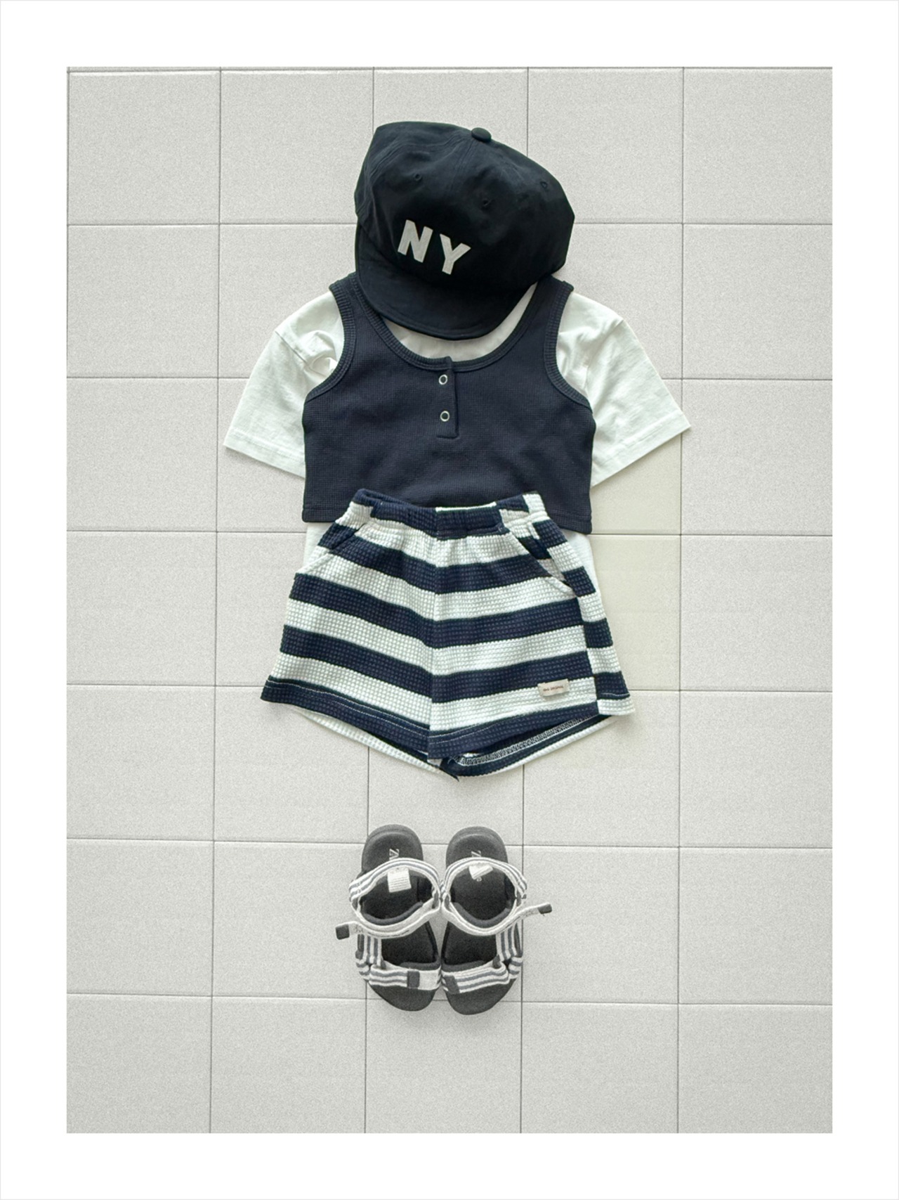 【取寄/韓国直送】ONU  25/SM　ワッフルボーダーハーフパンツ