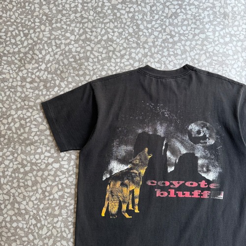 Marlboro / 90’s “coyote” T-shirt size XL