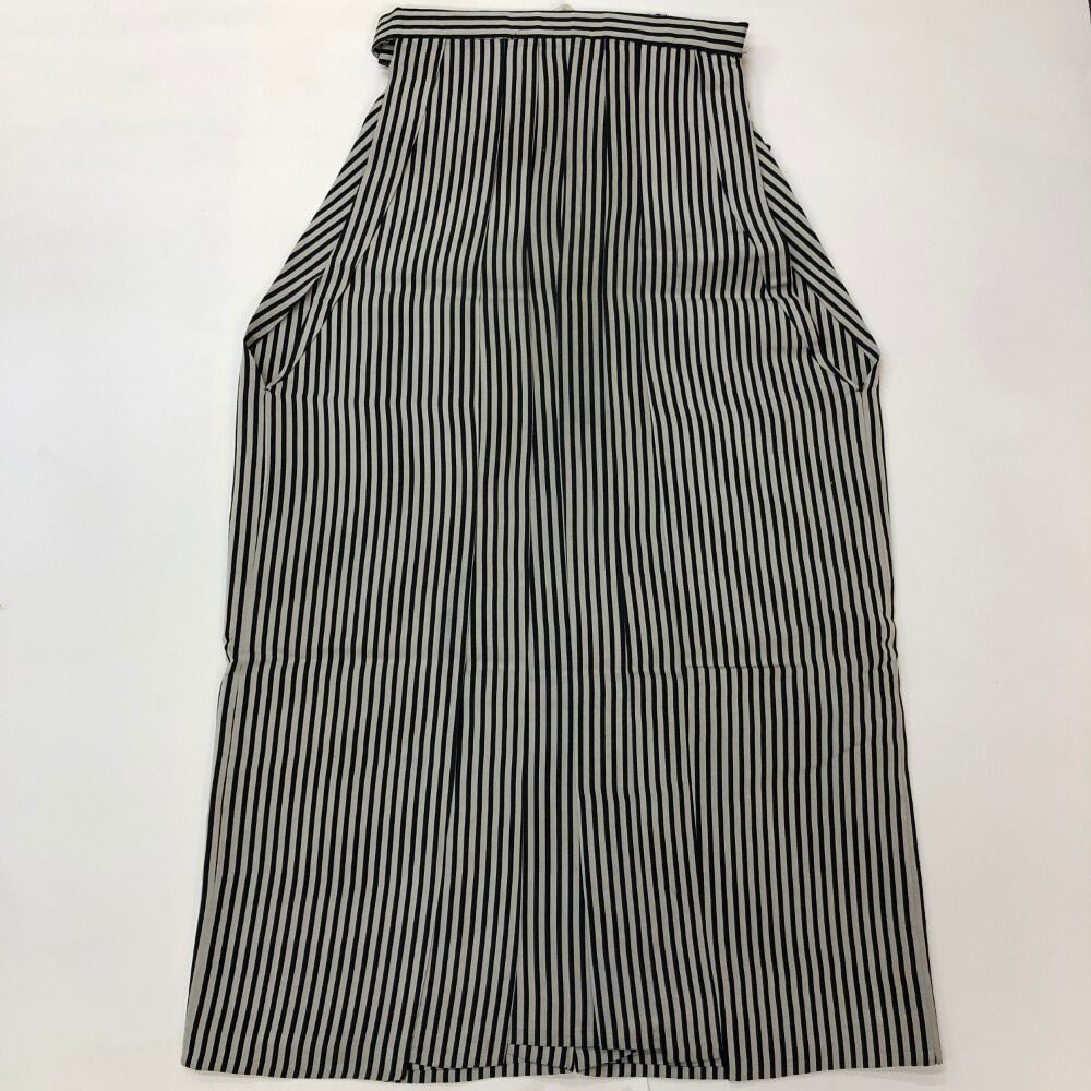 袴 行灯袴 男袴 紐下丈90cm L-2L size 男性用袴 成人式袴 黒 グレー 縞 中古 6355