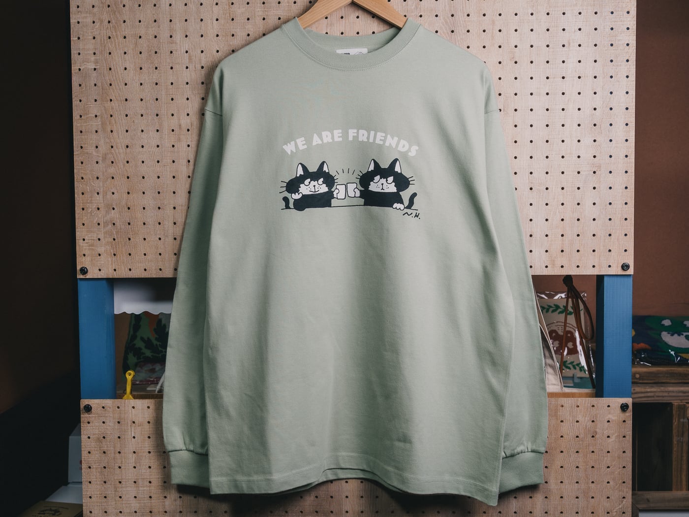 ロングスリーブTシャツ「WE ARE FRIENDS」 | gallery&shop一風