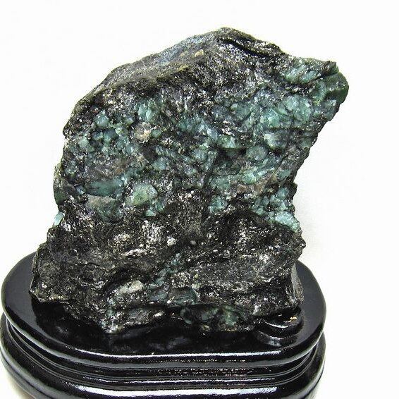 1.4Kg エメラルド 原石 台座付属 一点物 181-4686