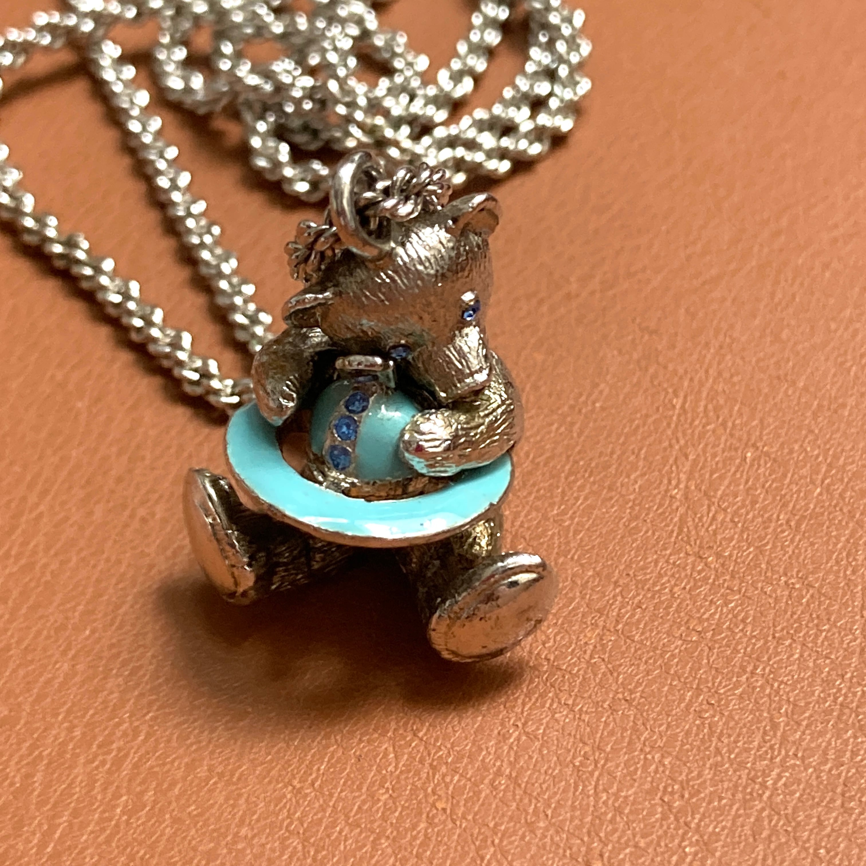 ヴィヴィアンウエストウッド テディベア ネックレス　カラーオーブネックレス ヴィヴィアンウエストウッド 中古 / テディベアオーブネックレス