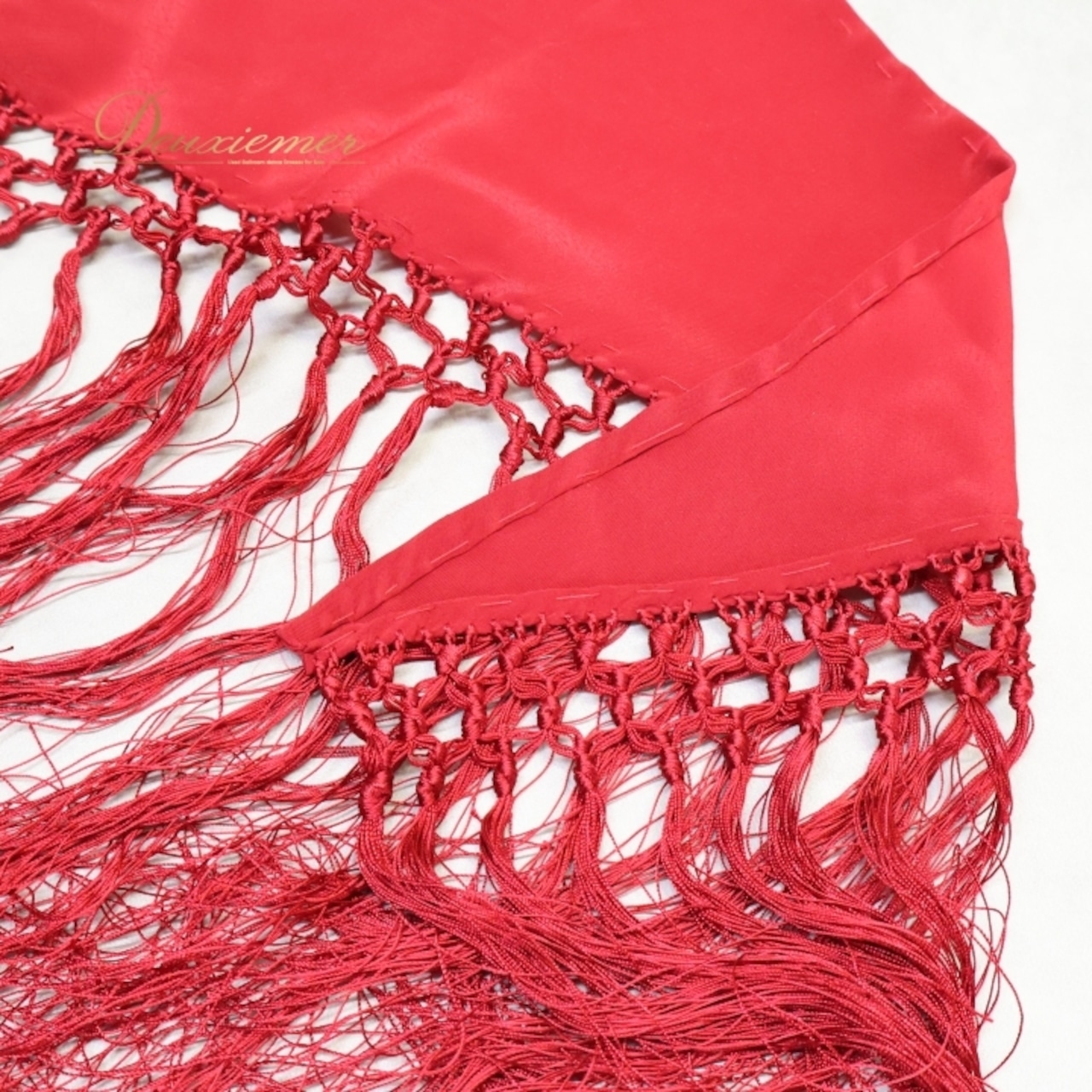 フラメンコ 衣装 シージョ ピキージョ フレコ フリンジ 赤 無地 トライアングル 三角形 飾り 装飾 小物 ダンス ベリーダンス レッド系 フリンジ付き おしゃれ ステージ衣装 フラメンコダンス 踊り用 赤色 シンプル