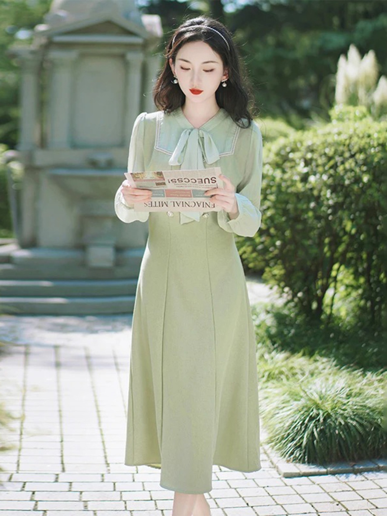 【0098】Bowtie Blouse Ribbon Long Sleeve Dress