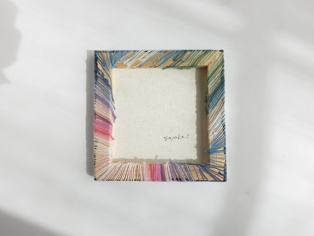 『惑星の残響』草木染め糸アート