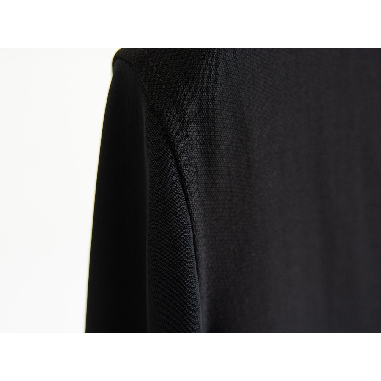 【Calvin Klein collection】Made in Italy Wool Jersey Pullover（カルバンクラインコレクション イタリア製ウールジャージープルオーバー）