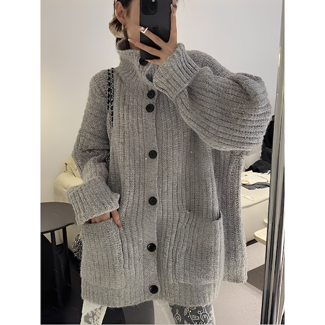 ハイネッククラシックボタンニット　M02745