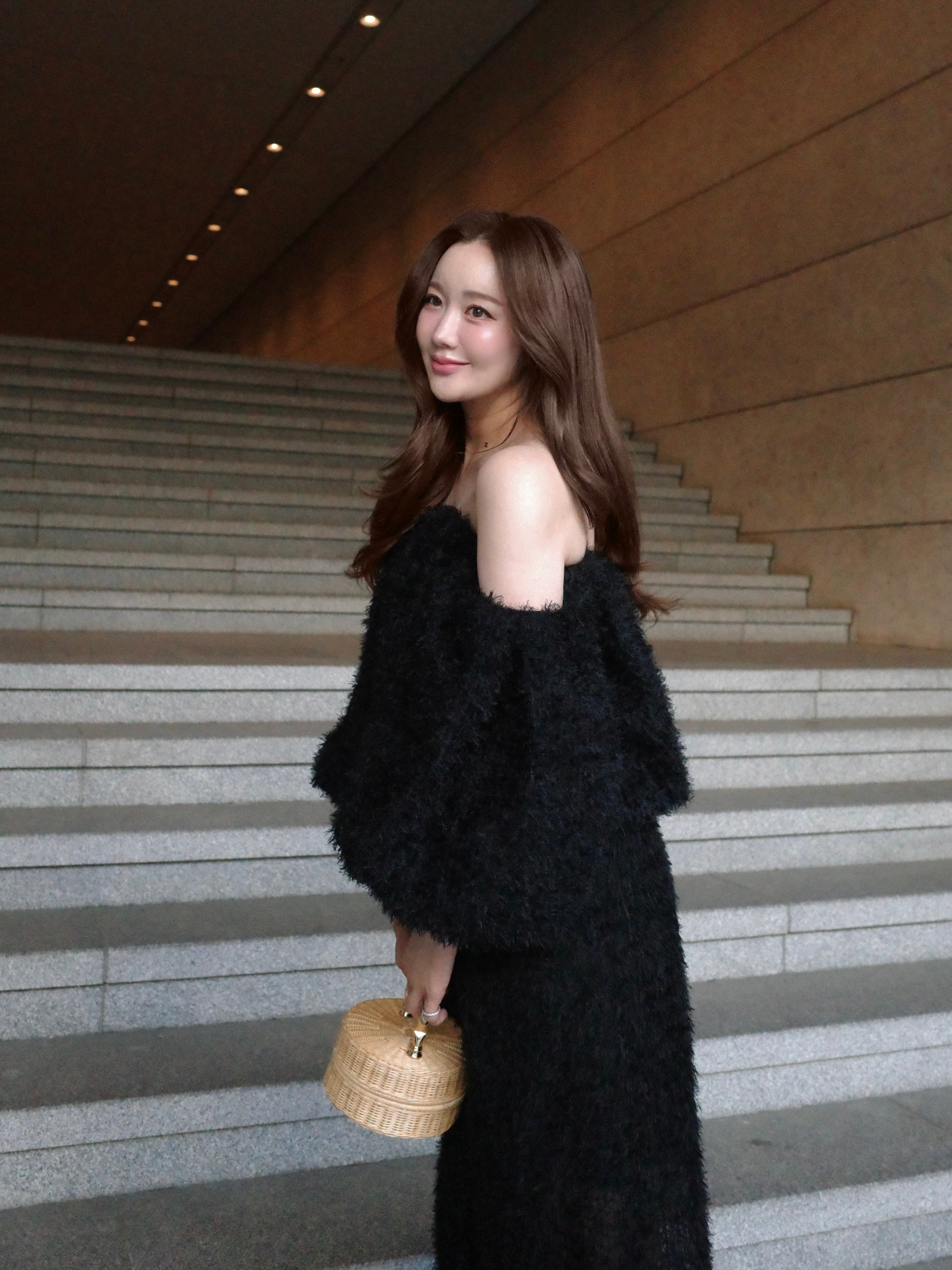luna tops / black 6/18 21:00～再販(即納) | HYEON